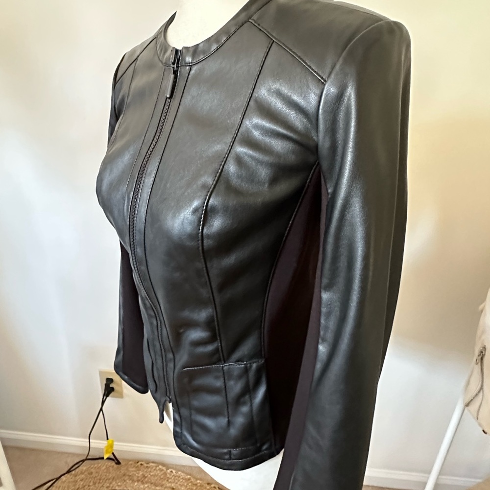 Jacket - Picture 2 of 6